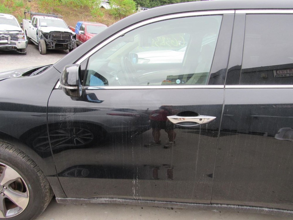 MDX 2014 Glove Box 1073391