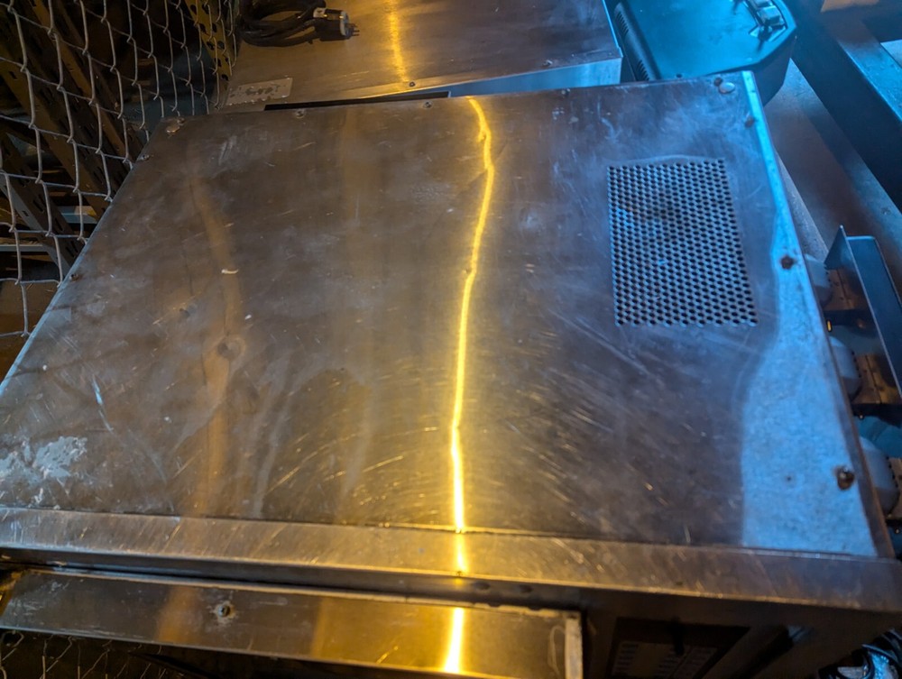 Iang Ehs-c Half Size Countertop Connection Oven With Racks