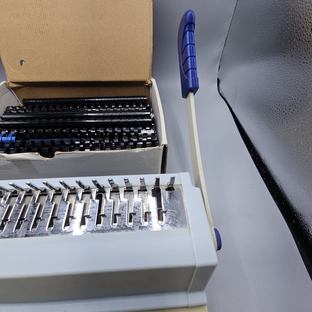 Plastic Spiral Coil Insert Binding Machine Binder Manual Punching Holes Machine
