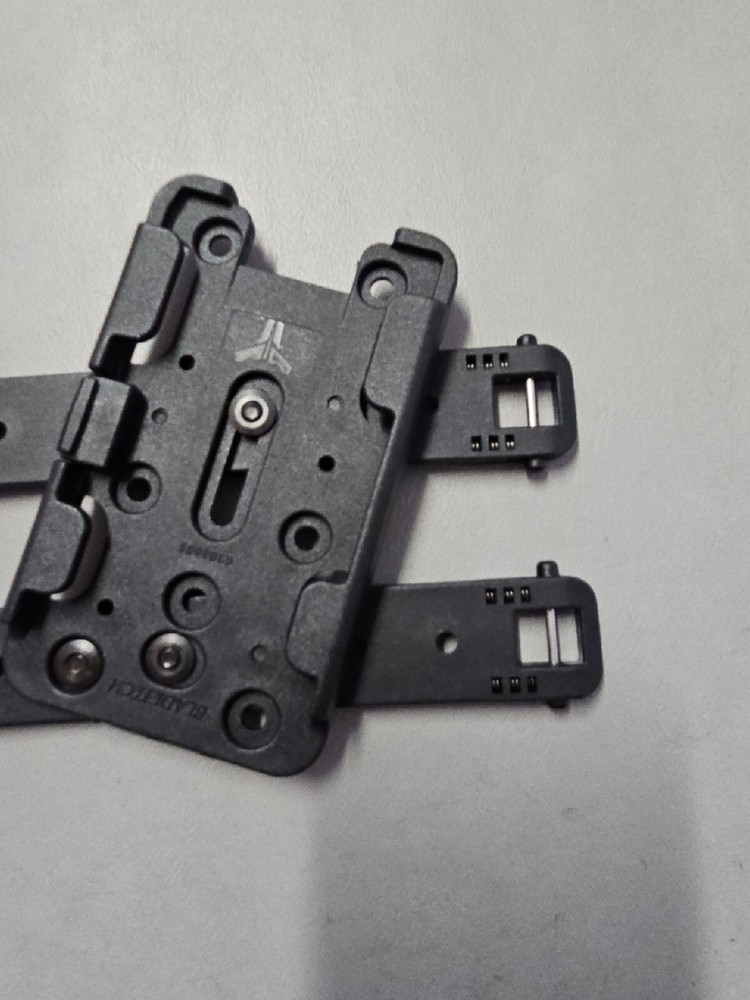 BLADE-TECH TMMS HOLSTER ATTACHMENT KIT, OUTER, WITH MOLLE, BLACK