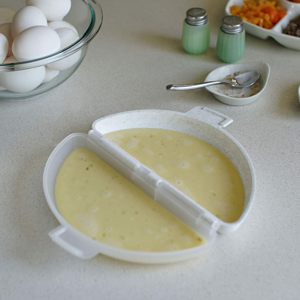 Microwave Omelet Maker, Nonstick 3-Egg Capacity, Quick & Easy Breakfast Cooke...