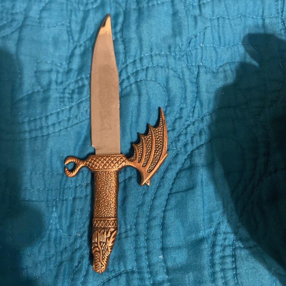 Flying dragon  Knife