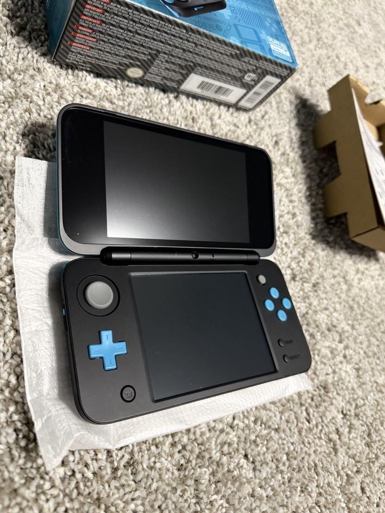 Nintendo New 2DS XL Console Bundle !