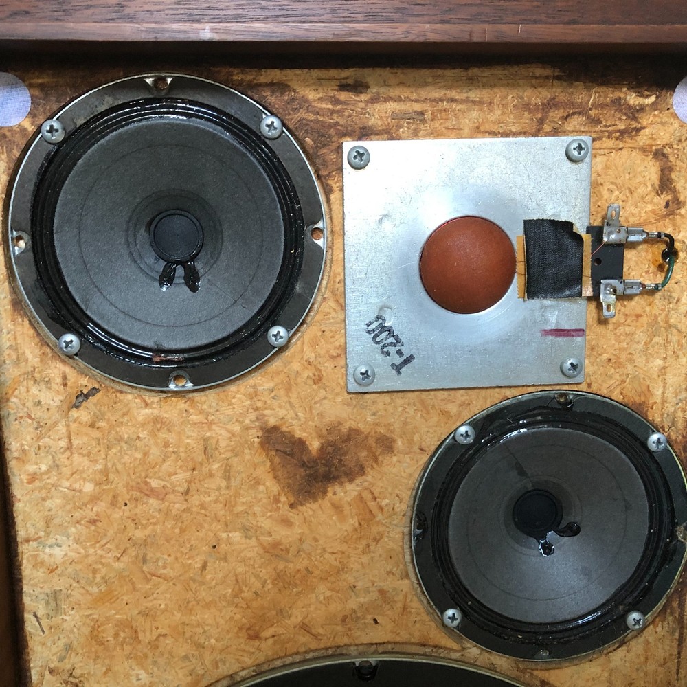 Fisher Xp-7 Speakers