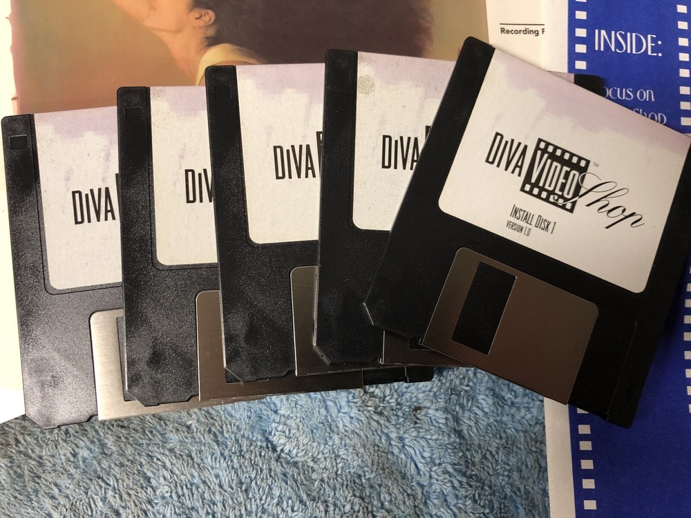 Vintage Macintosh Software: DiVa VideoShop 3-1/2" disks