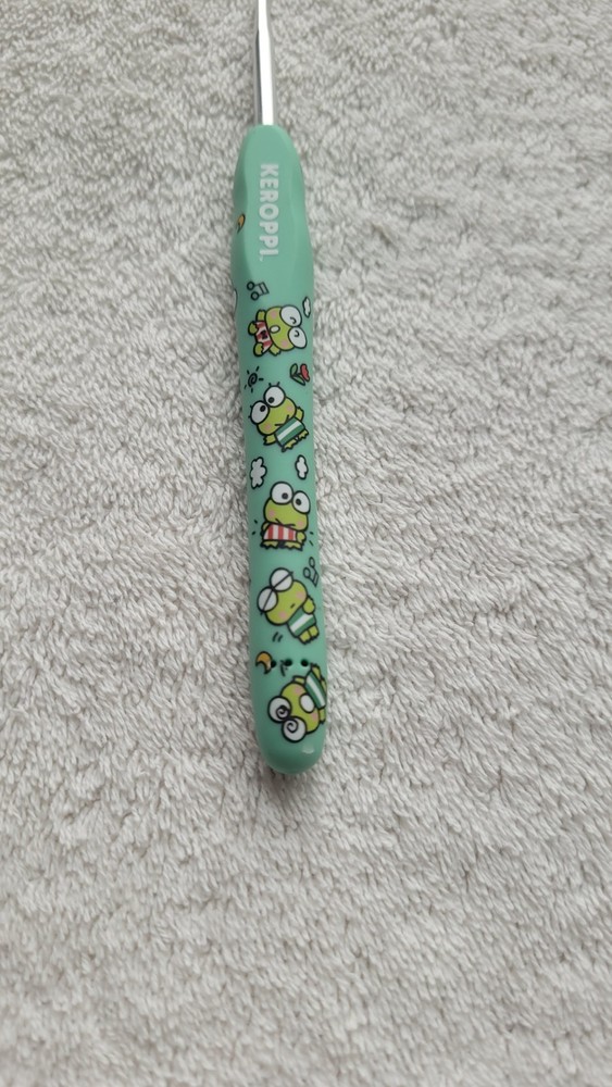 Preowned Keroppi Wooble Ergonomic Crochet Hook