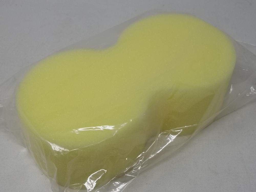 Magnolia - Peanut-Shaped Sponge 100% Polyester