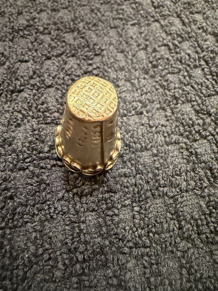 Mexican Silver Thimble with Wire Scroll Base – Vintage Sewing Thimble