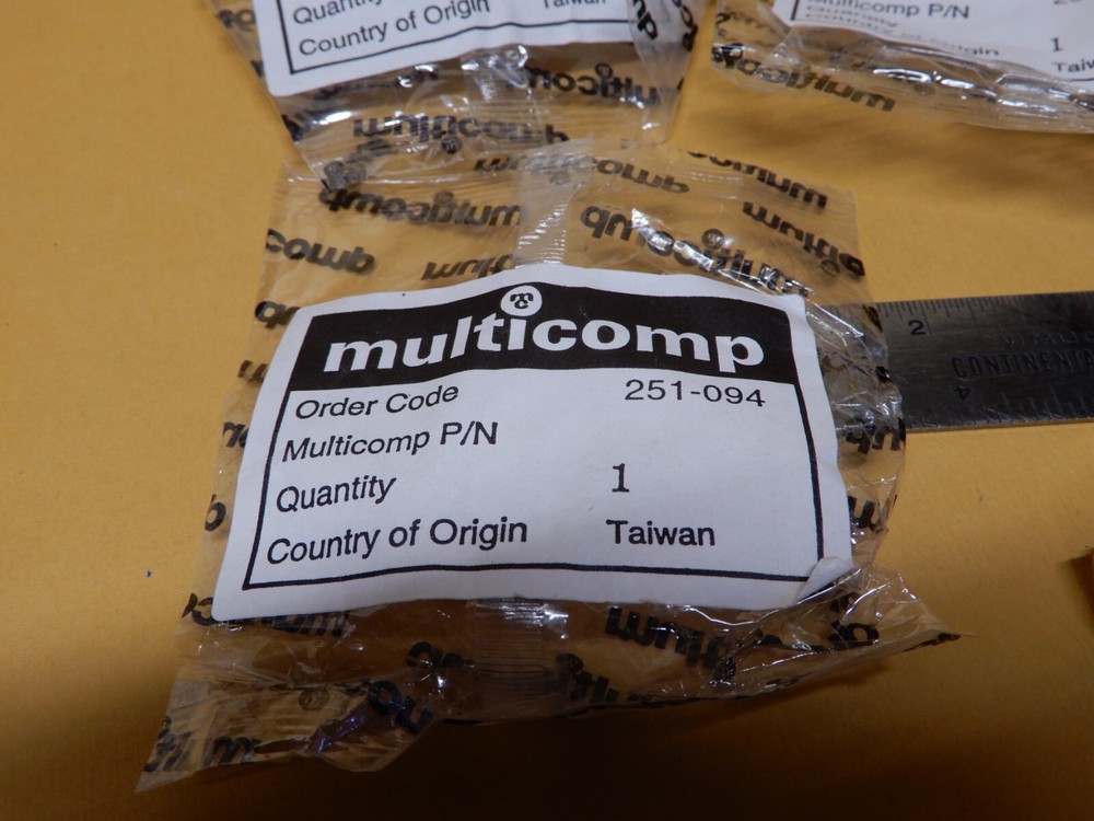 Multicomp Screened PCB/Panel Sockets 50 Ohm Low Profile PCB Mount BNC Jacks Lot