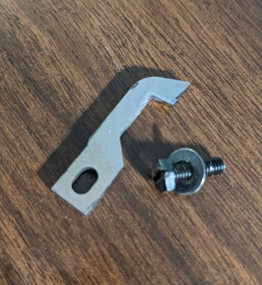 White SUPERLOCK 534 Sewing Machine Serger Upper Knife & Screw