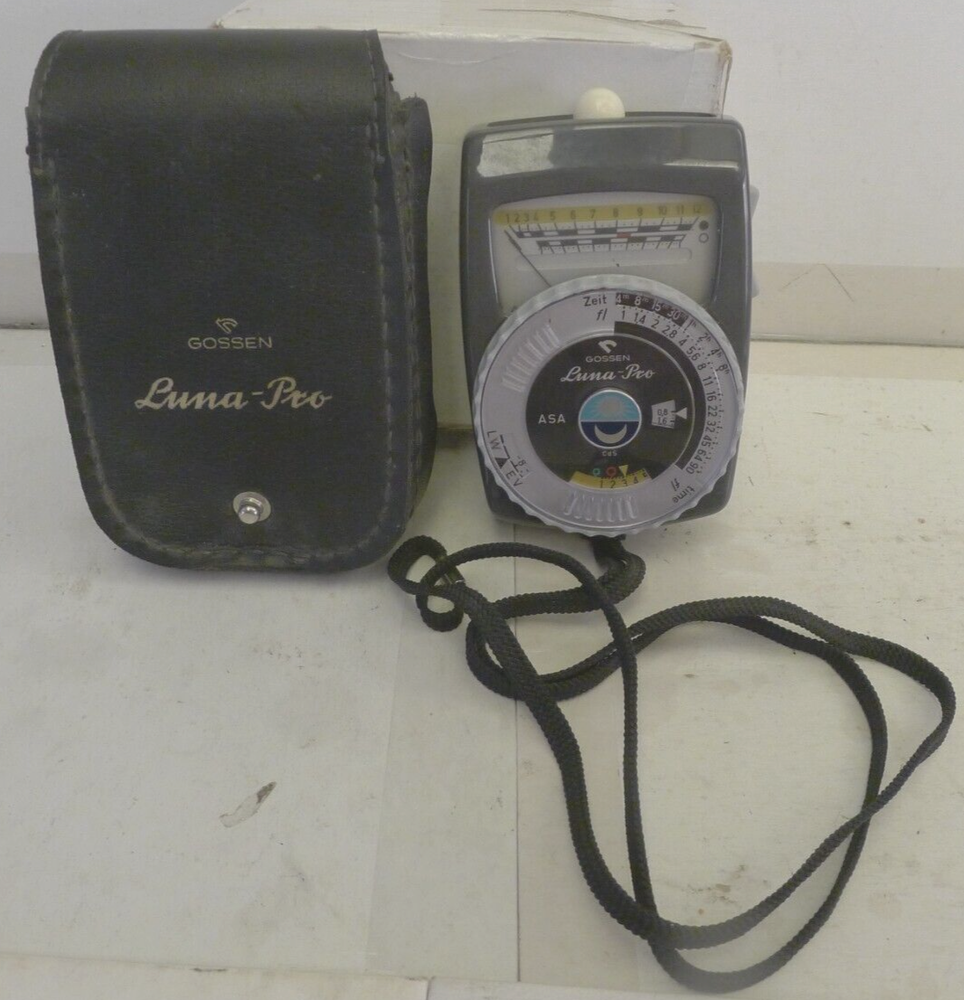 Gossen Luna Pro Light Meter with Leather Case & Strap - Made in Germany -