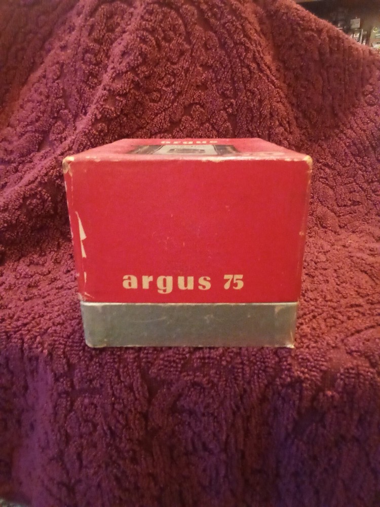 Vintage Argus Argoflex 75 Camera with Strap UNTESTED