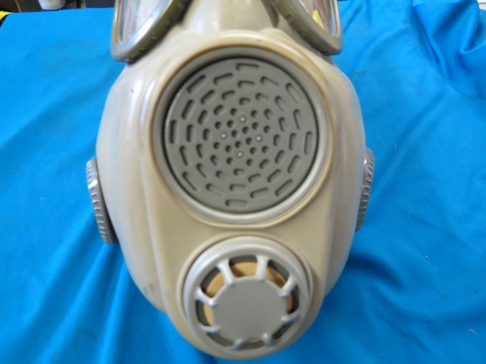 GAS MASK Field Protective UNKNOWN ORIGIN Size: S (MASK ONLY)