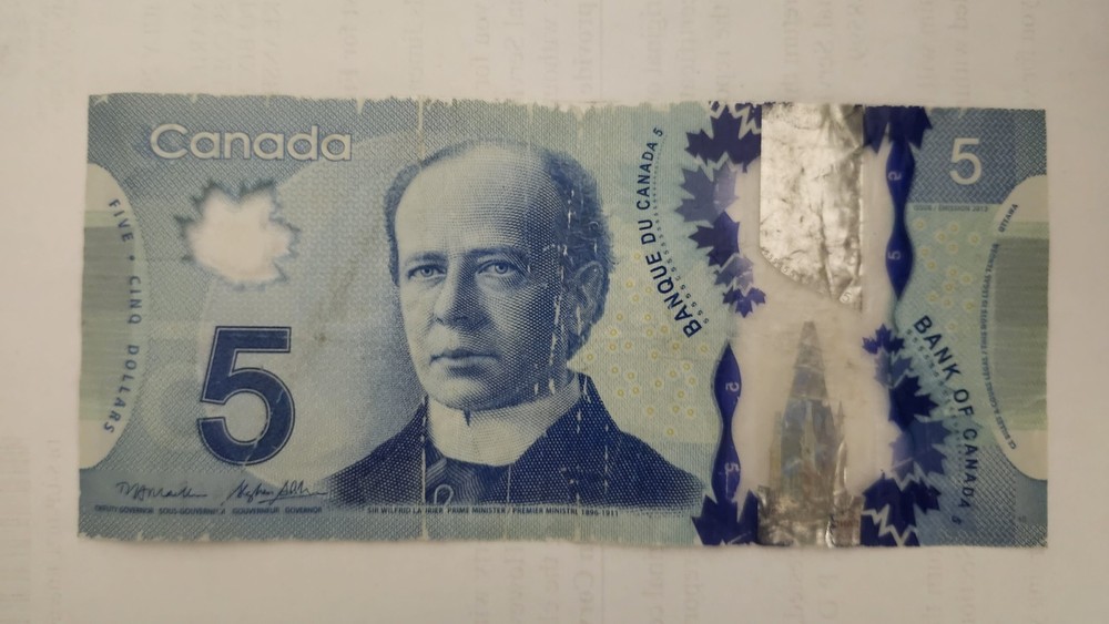 2013 $5 Canada Bank Notes (Two bills)