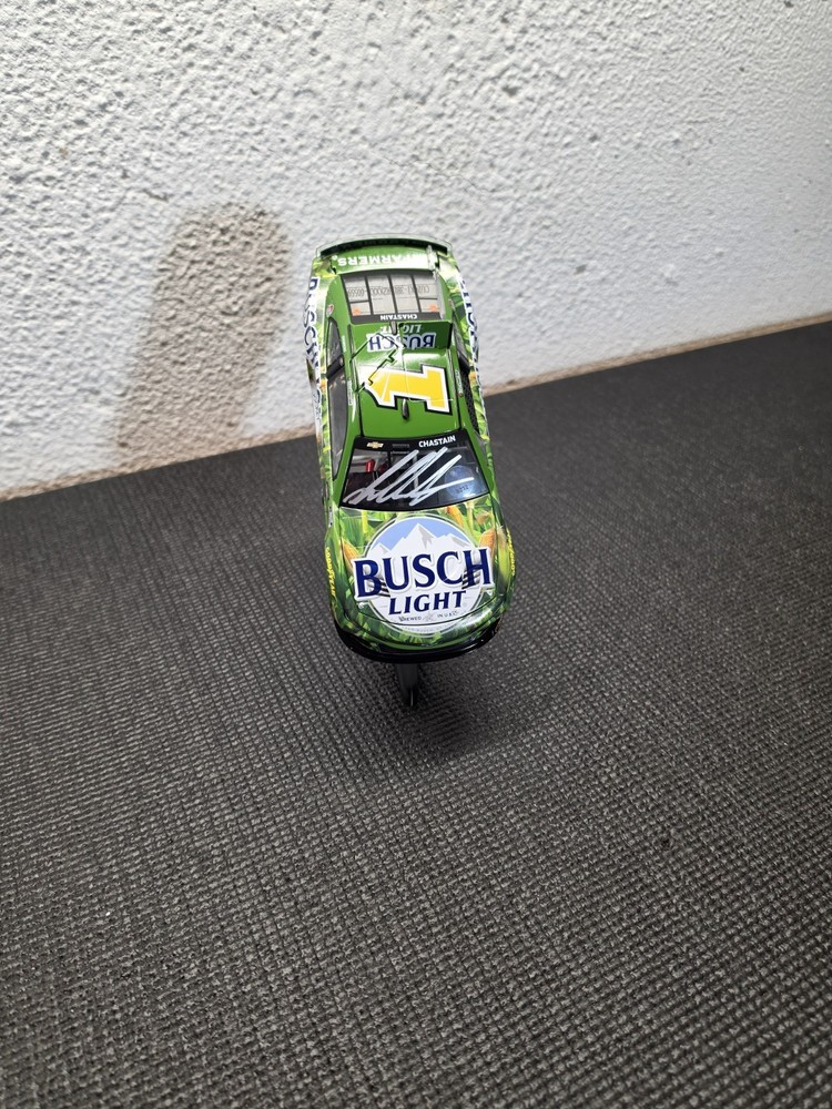 Adjustable 1:24 Nascar Diecast Car Display Stand