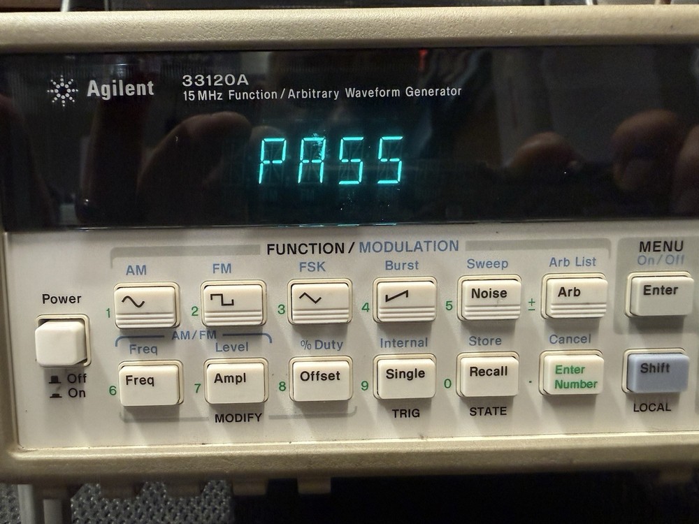 Agilent 33120A 15 MHz Function / Arbitrary Waveform Generator
