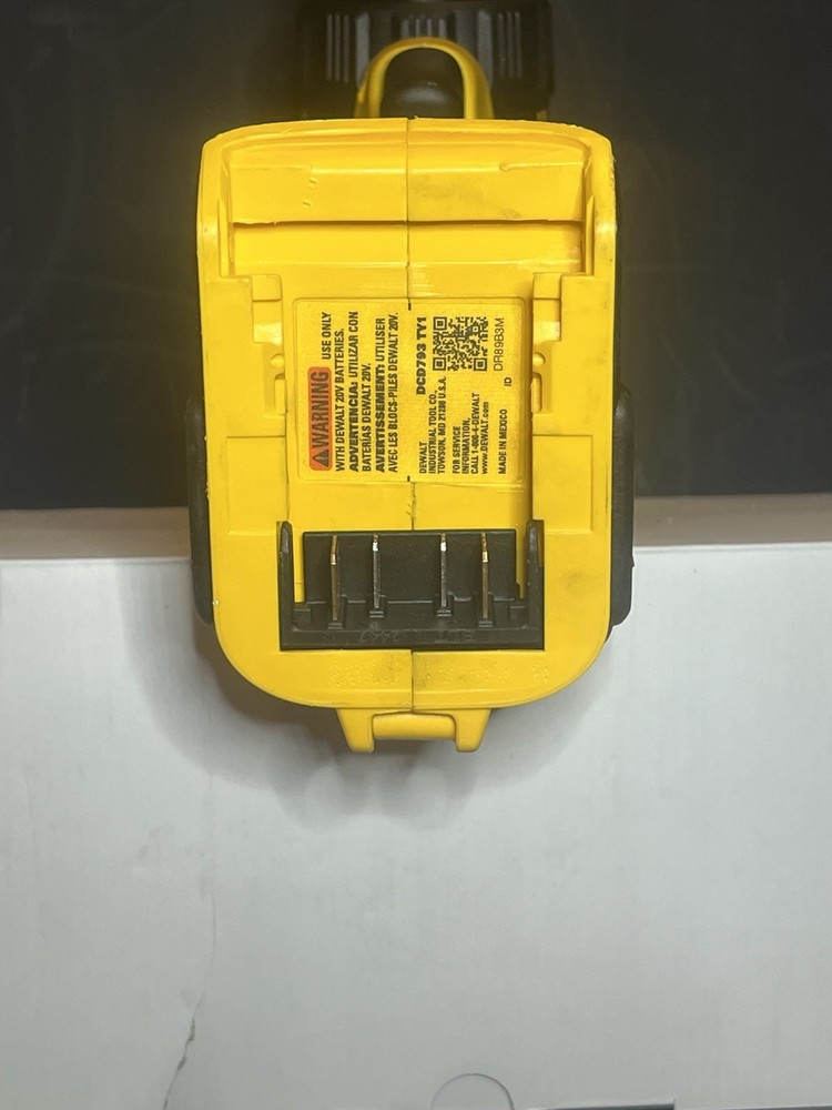 DEWALT DCD793 20V Brushless Cordless 1/2in Drill Driver Tool Only Tested