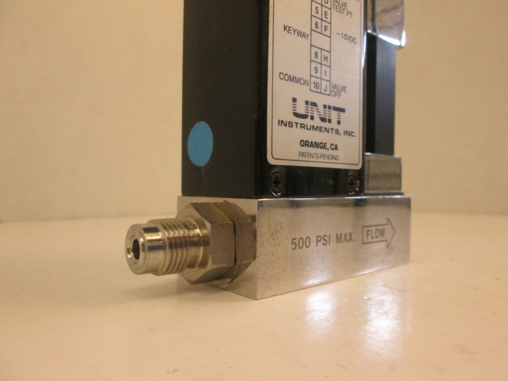 Unit UFC-1000, MFC, Mass Flow Controller, PH3/N2, 100 SCCM, Used