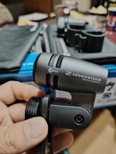 Sennheiser E604 Tom Snare Dynamic Cardioid Instrument Microphone