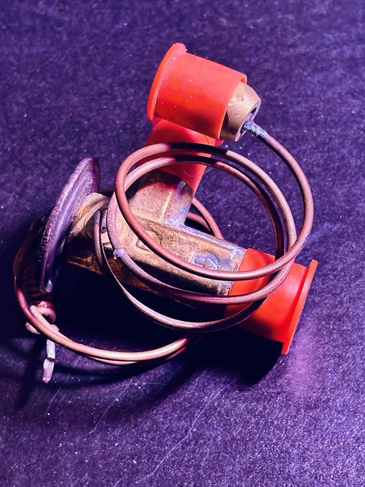 Borg Warner Kysor Valve Assembly 404073