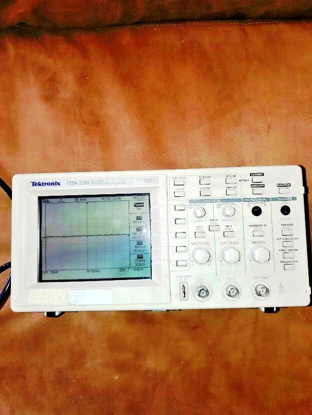 Tektronix TDS220 Digital Oscilloscope