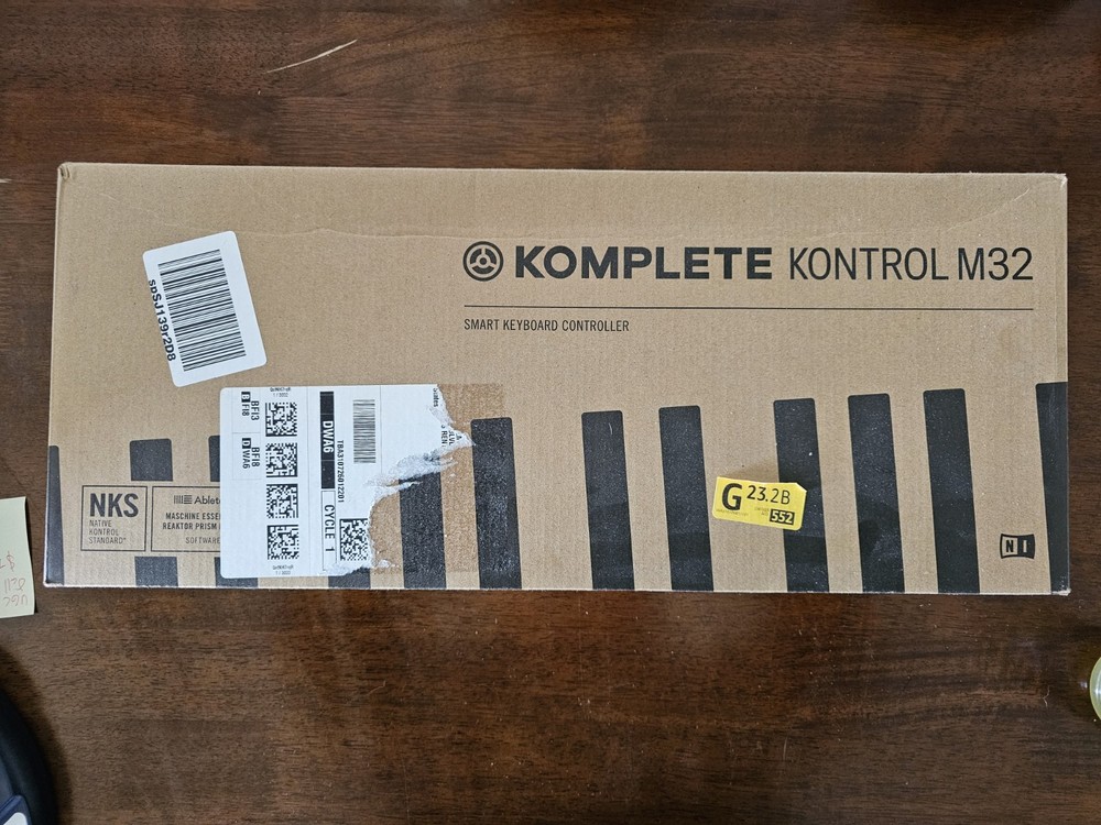 Native Instruments M32 Komplete Kontrol Keyboard Controller - SEALED BOX.