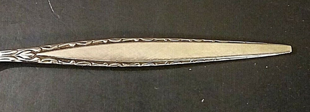 Oneida Venetia stainless teaspoon 6 1/4"