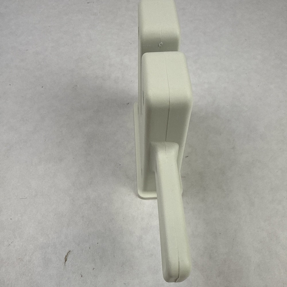 The Sharpery Chantry Pull Thru Knife Sharpener Handheld White With Instructions