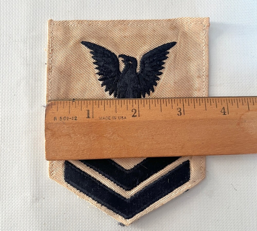 WWII 50's USN Navy Torpedomans Mate Left Face Eagle Uniform Bk/White Patch