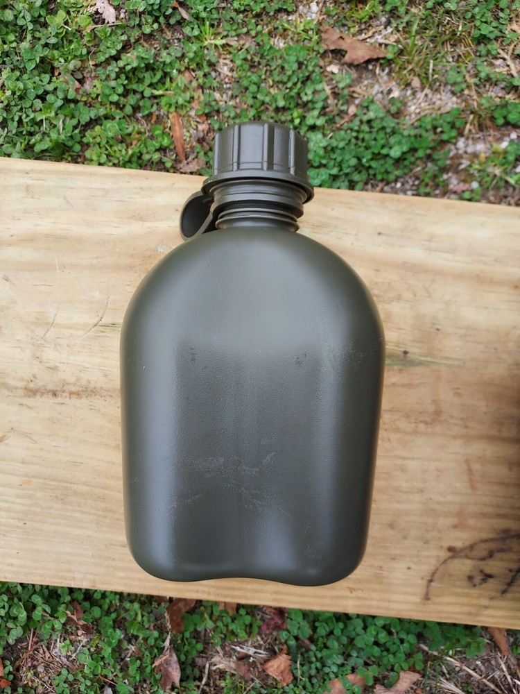 US Army Canteen 2002 Plastic
