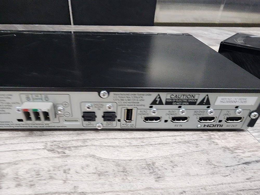 Panasonic SU-HTB770 Home Theater Audio System Base