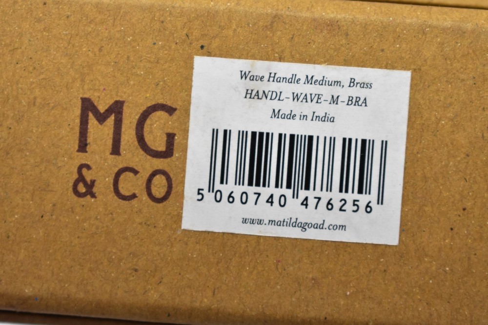 Matilda Go & Co Wave Handle Medium Brass Finish Wave Design 210mm w Hardware