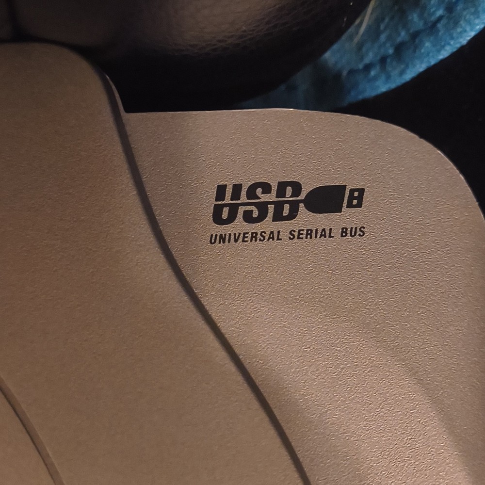 Microtek ScanMaker 4850 Flatbed USB Scanner 4800x2400 DPI 48-Bit CCD A4