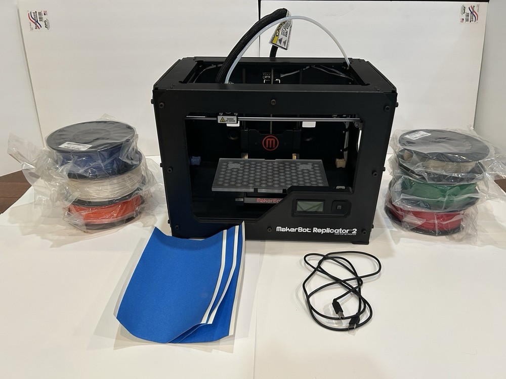 MakerBot Replicator 2 Desktop 3D Printer – Powers On, Untested, NO AC POWER CORD