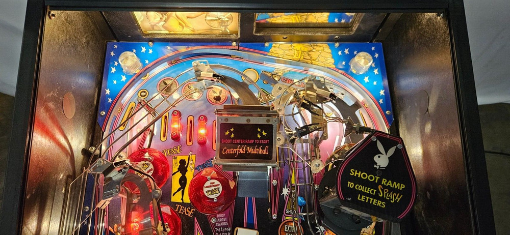 PLAYBOY Pinball Machine - Stern 2002 - 2006