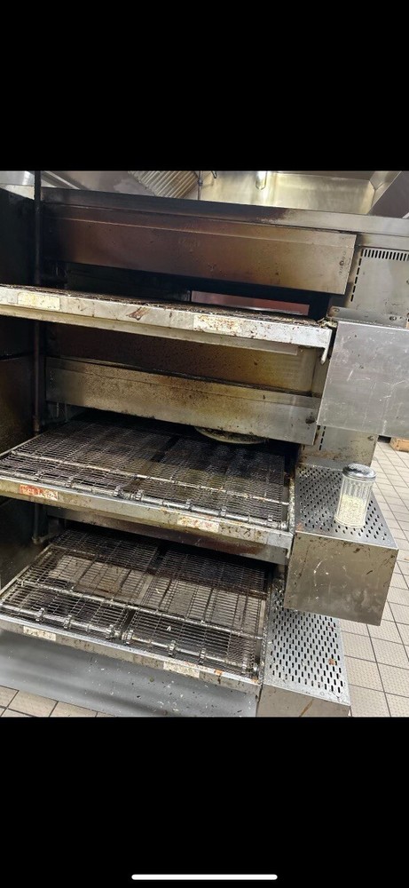 Middleby Marshall PS570G Triple Stack Pizza Oven Conveyor And Make Table