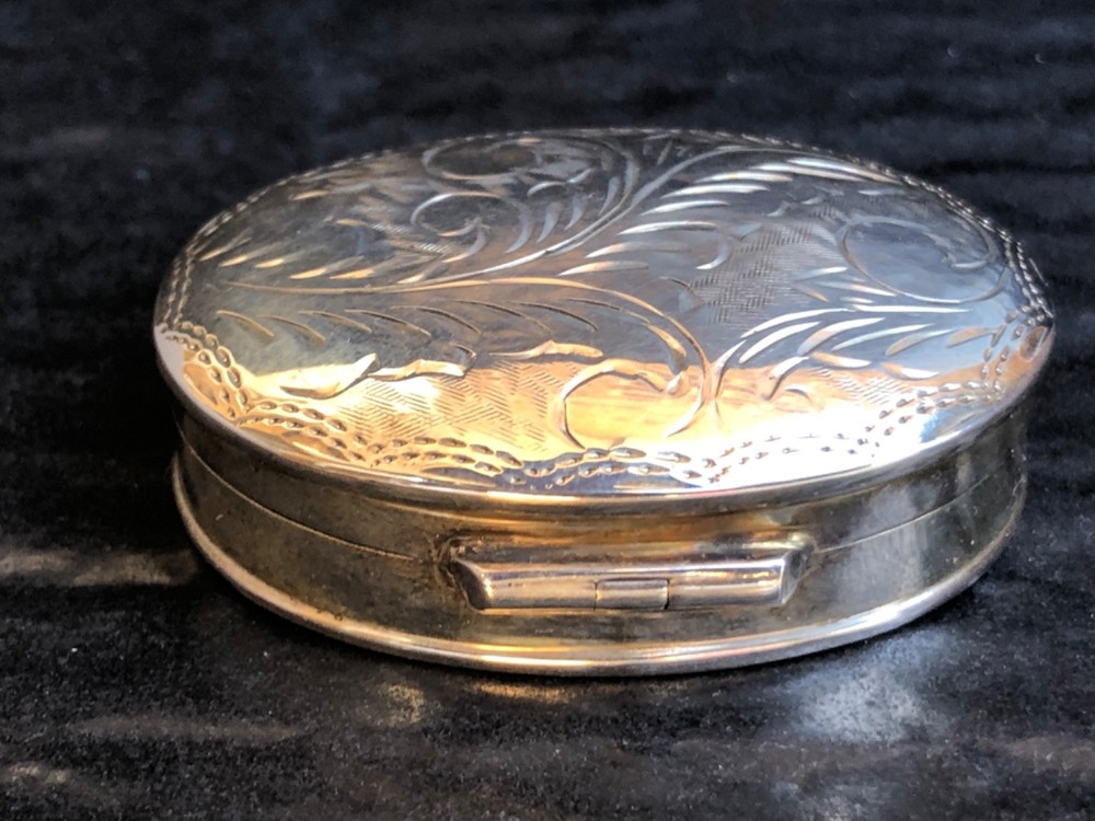 Solid Silver 925 Decorative Pill/Trinket/Snuff Box by MH Ltd.