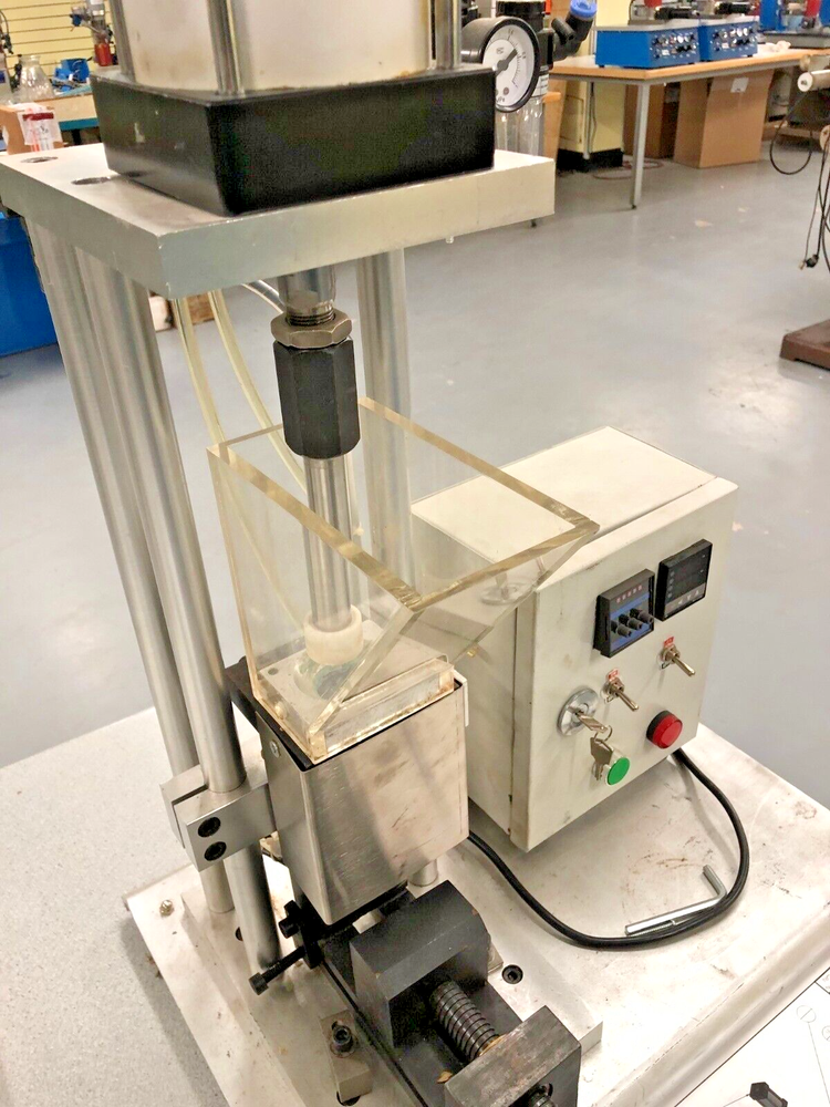 AB METAL PLASTIC / WAX INJECTOR 220 VOLTS SINGLE PHASE