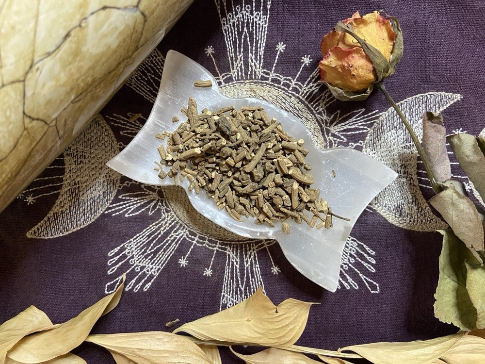 Valerian Root, Vandal Root, Purification, Calming Nerves, Sleep, Protection