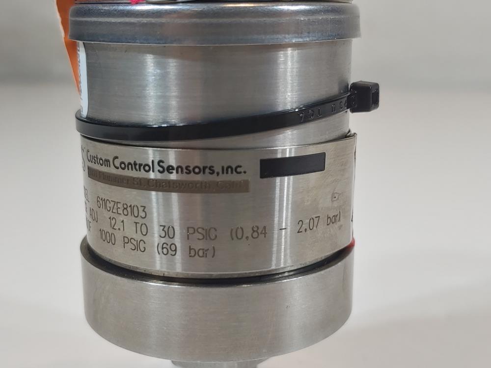 Custom Control Sensors Pressure Switch - Model: 611GZE8103