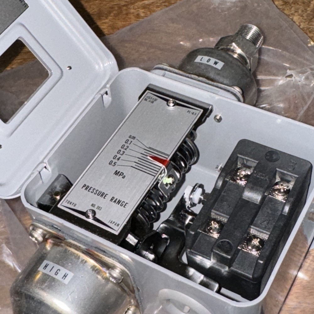 NEW SMC OPL-550-2S Pressure Switch