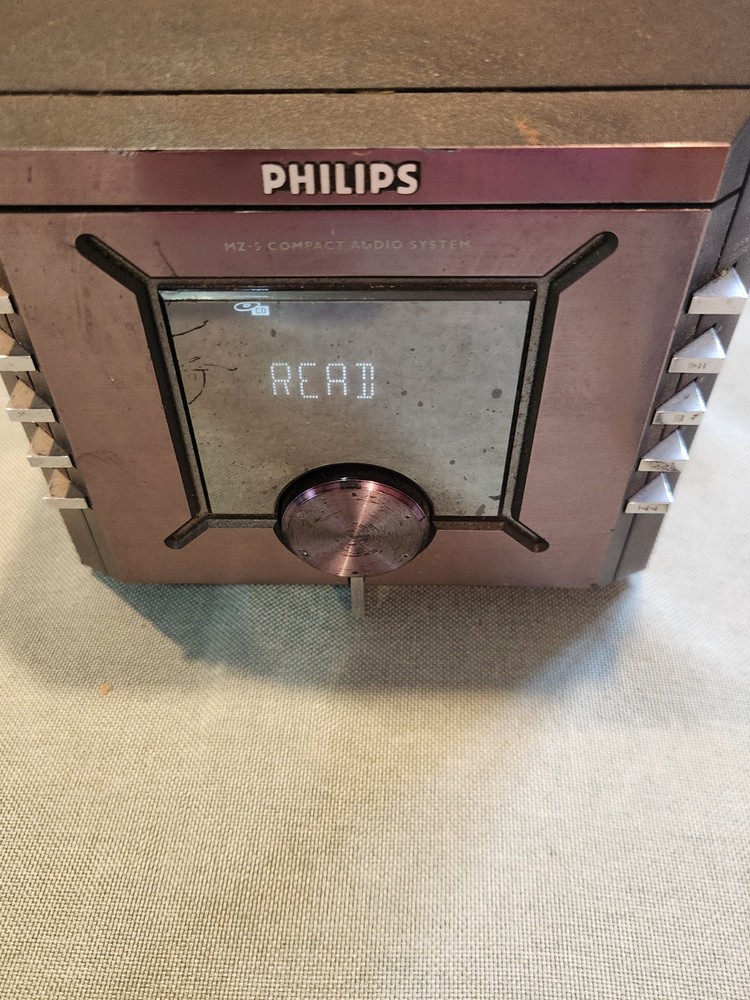 Philips MZ-5 Mini Radio/CD Component Audio System No Speakers No Remote Control