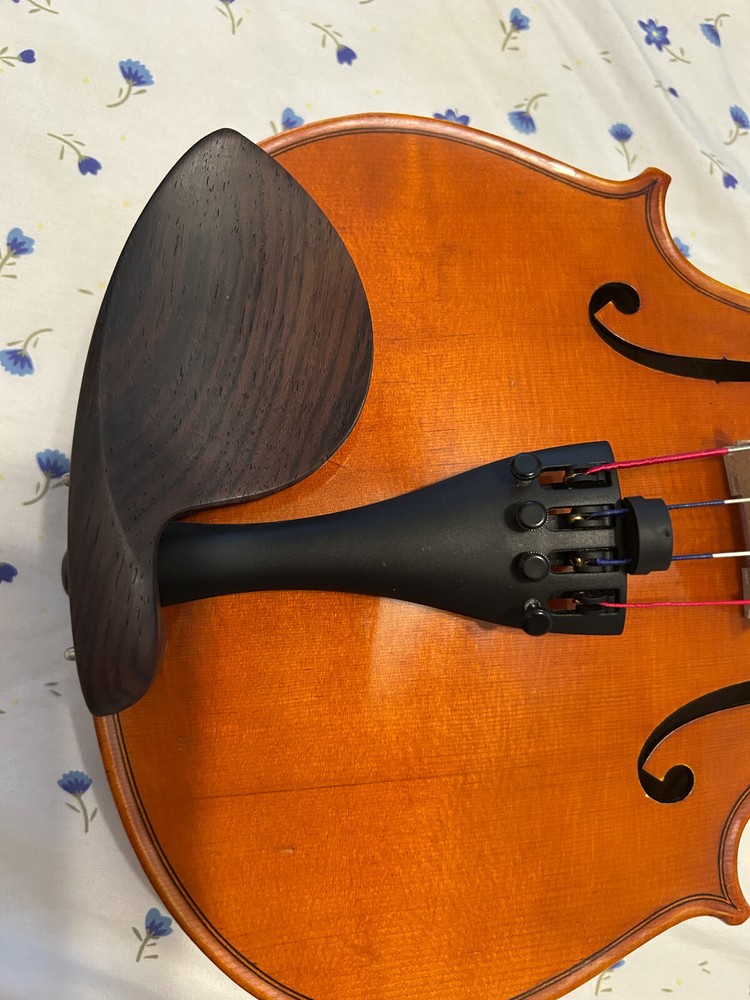 Yamaha VA5 15.5” Viola Outfit