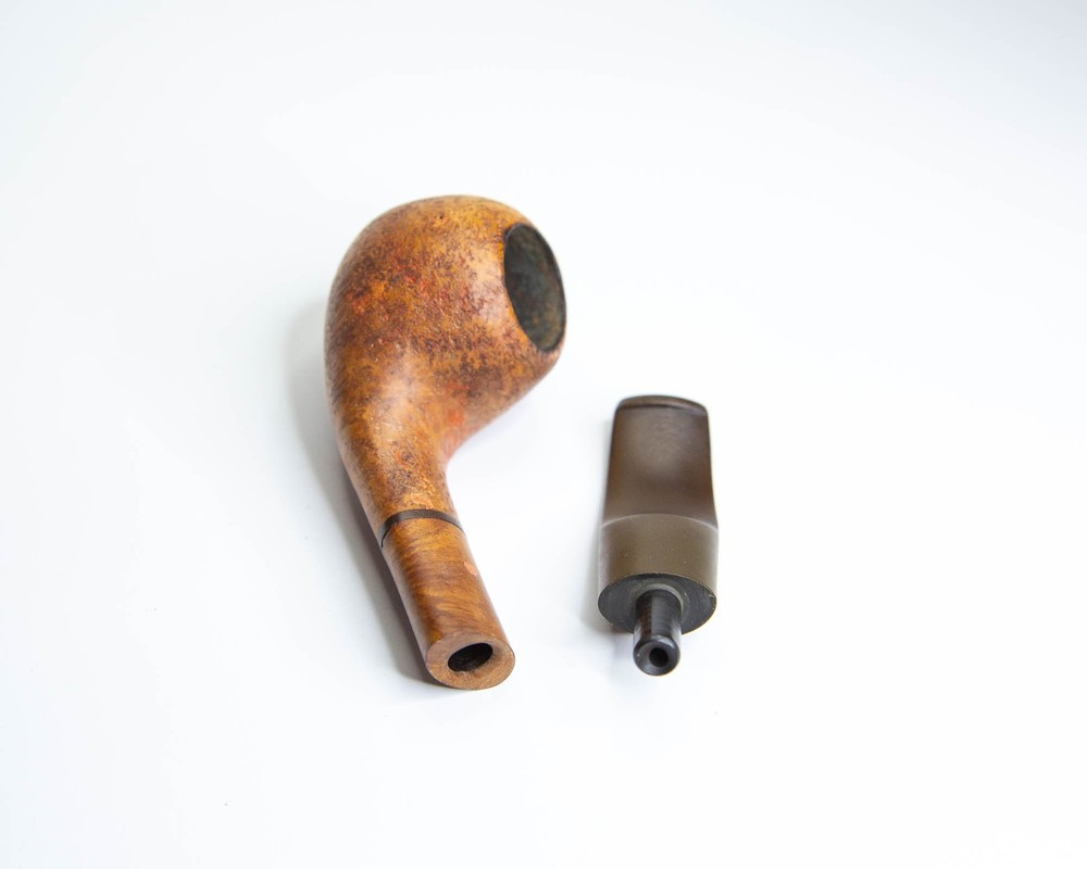 Vintage Rossi Estate Pipe.