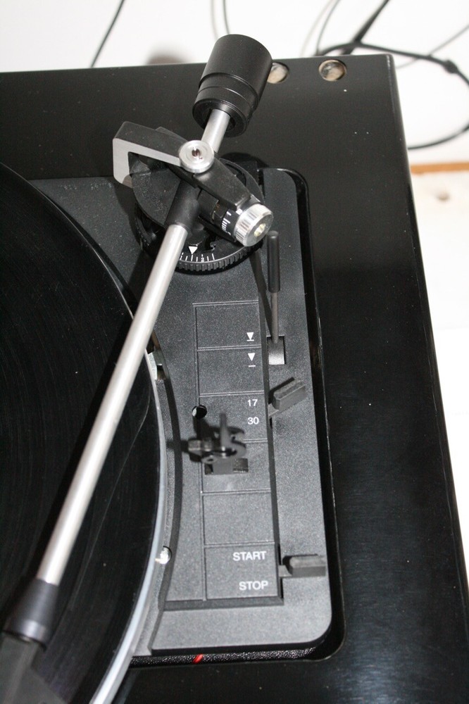 THORENS TD 240 Turntable Lacquer AUDIO TECHNICA GERMANY Excellent Condition!