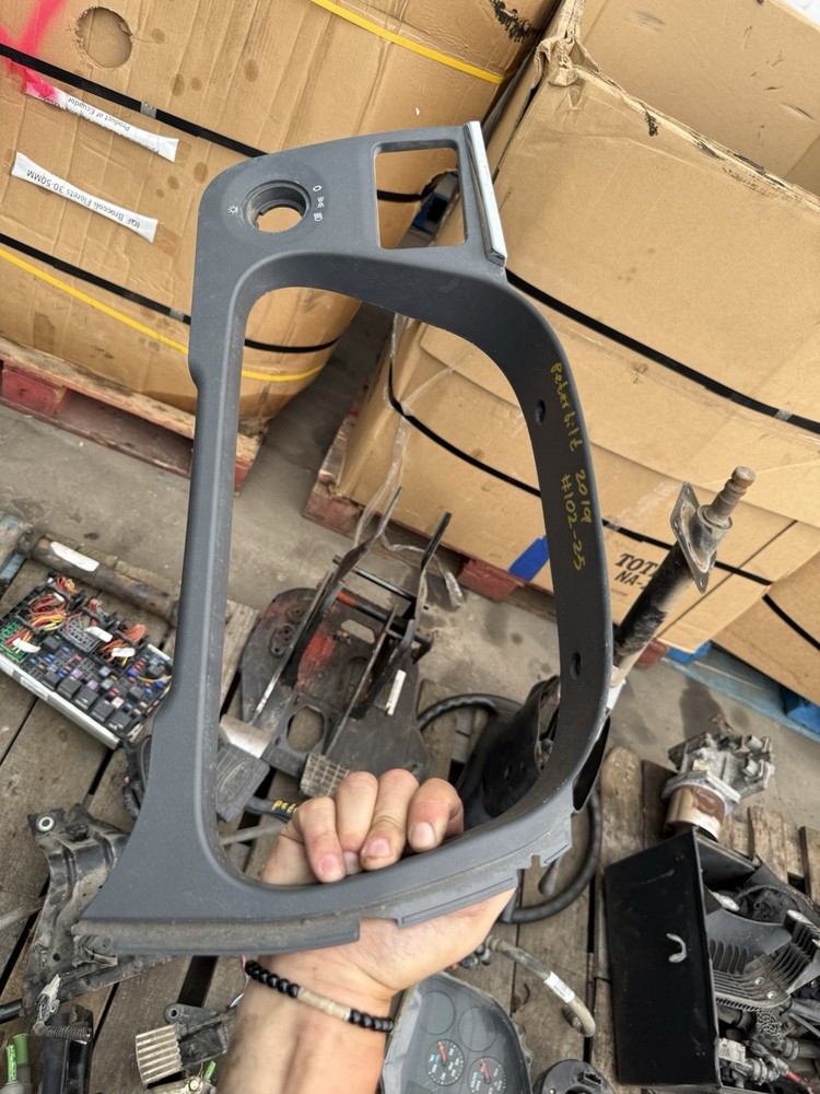 PETERBILT  S64-6119-0741741 PANEL-A DK GRAY