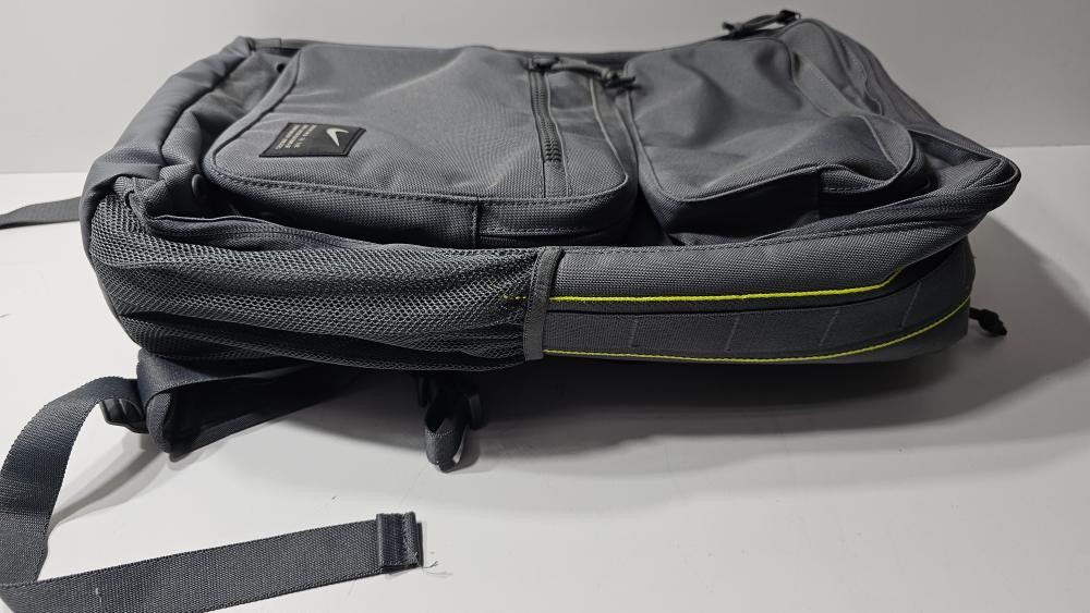 NIKE GREY BACKPACK (P13017461)