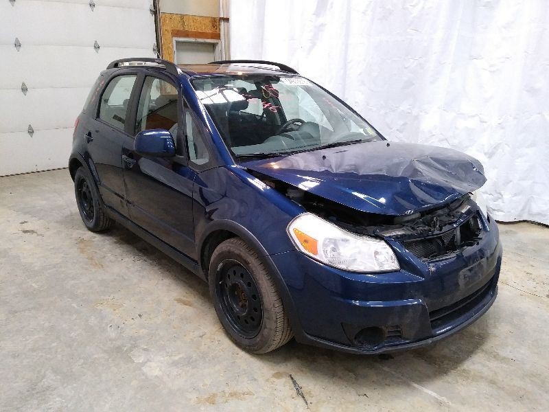 SX4 2010 Headrest 285344