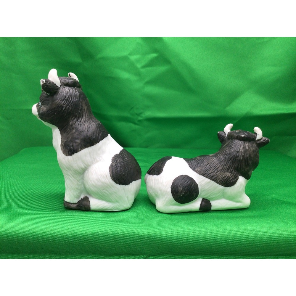 Ceramic Cow Salt and Pepper Shaker Set