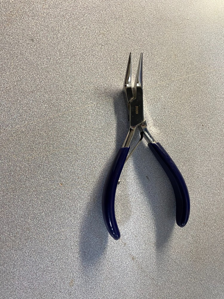 Opticians Curved Tip Chain Nose Plier